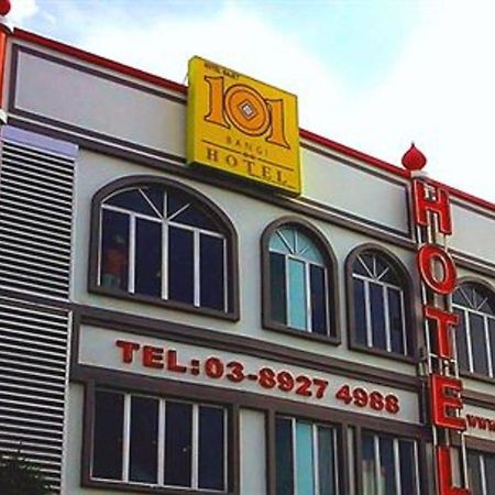 101 Hotel Бангі Екстер'єр фото