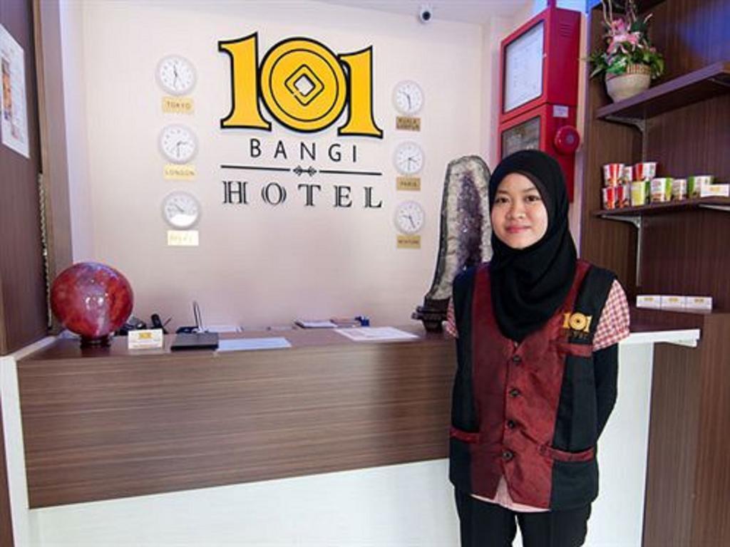 101 Hotel Бангі Екстер'єр фото