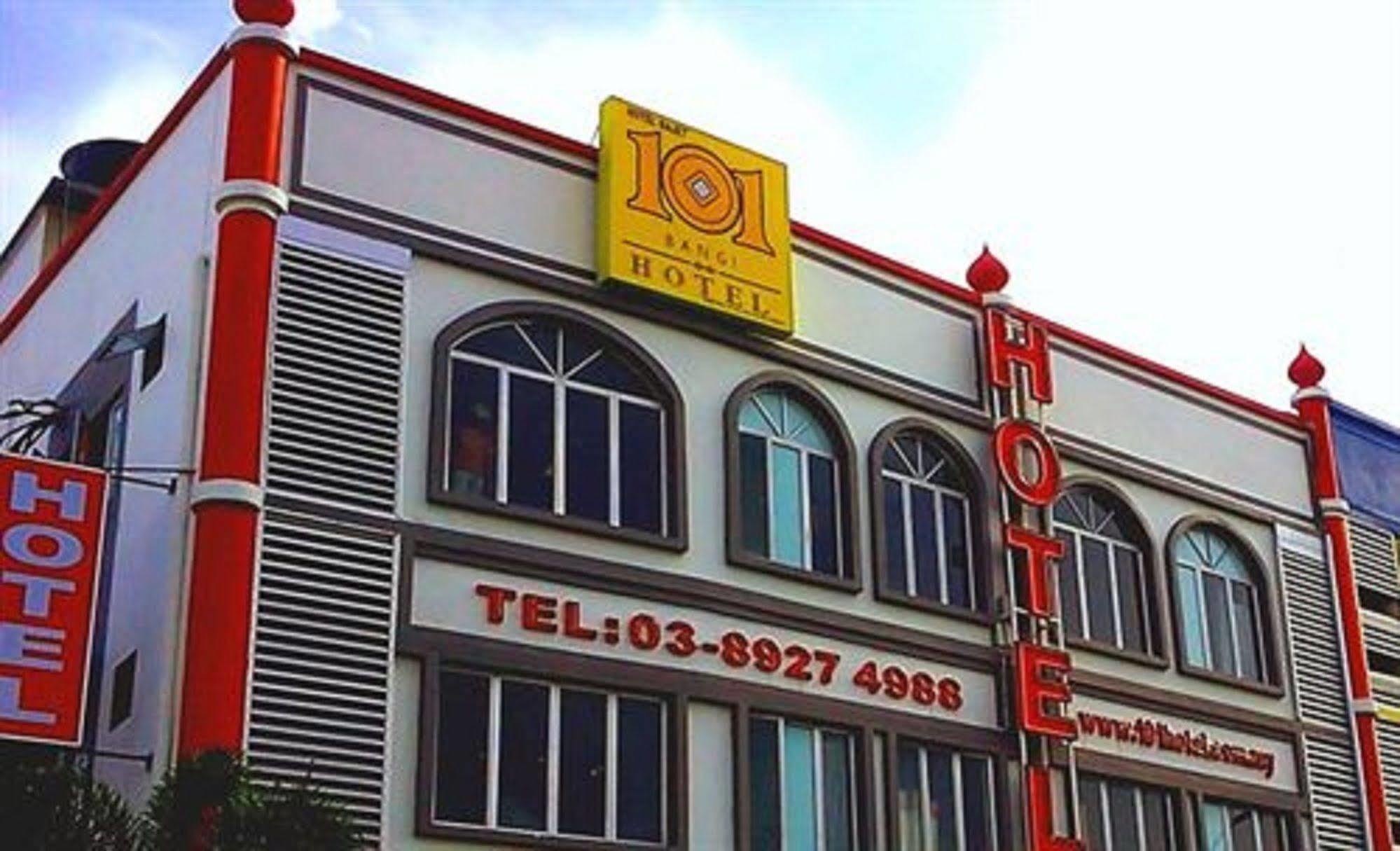 101 Hotel Бангі Екстер'єр фото